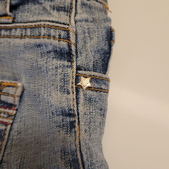 Women’s Vintage Bubblegum Denim Shorts Size 5/6 - Picture 6 of 11